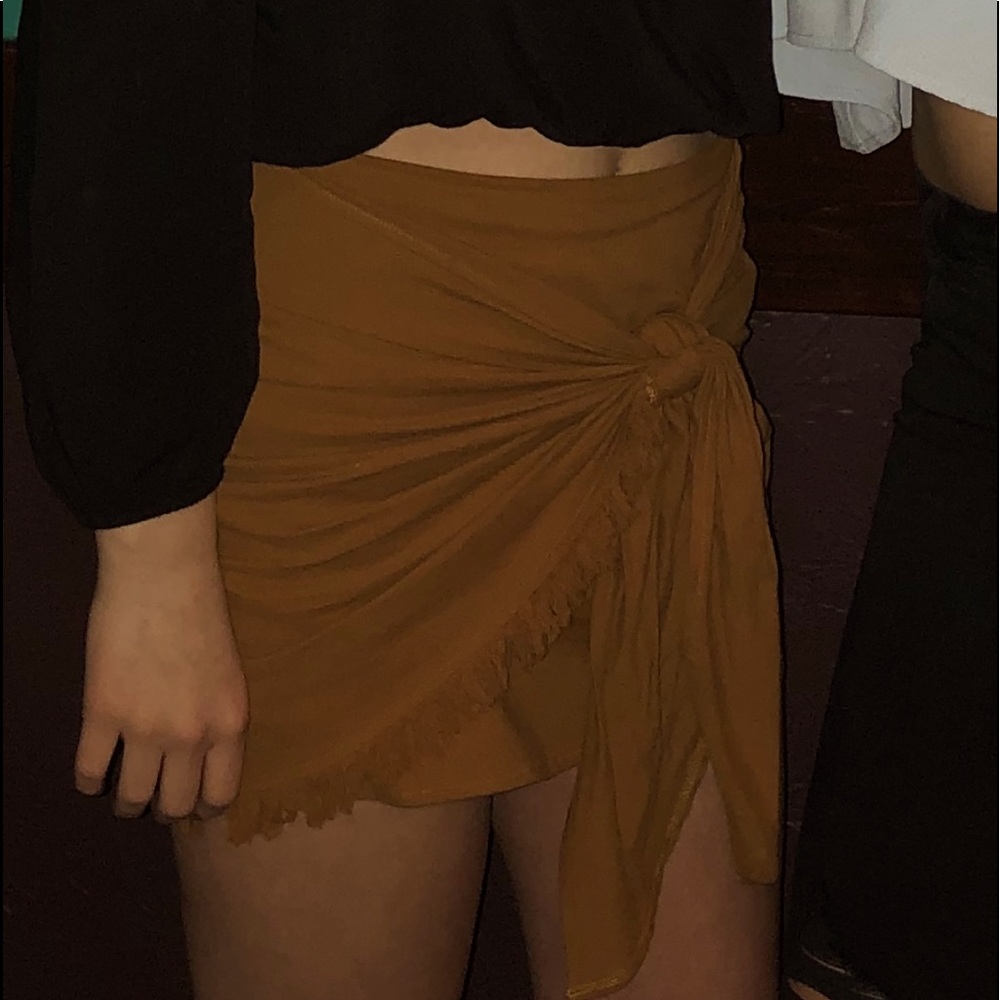 Impeccable Pig Tie / Wrap Skirt